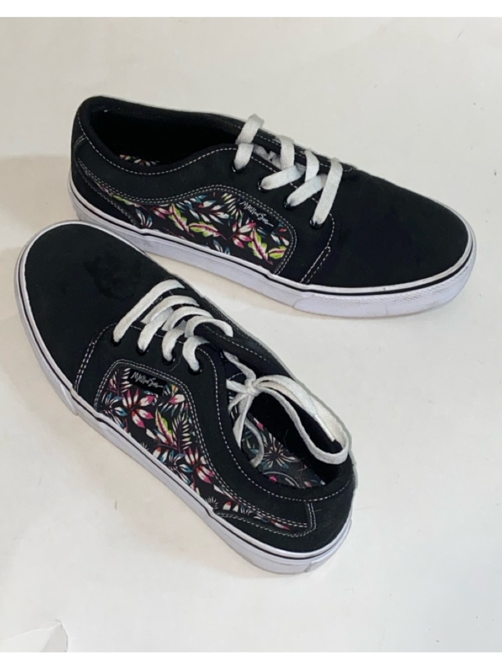 Maui And Sons Tropical Canvas Low Top Skate Wedge Shoe "Wave" Textile Multicolor